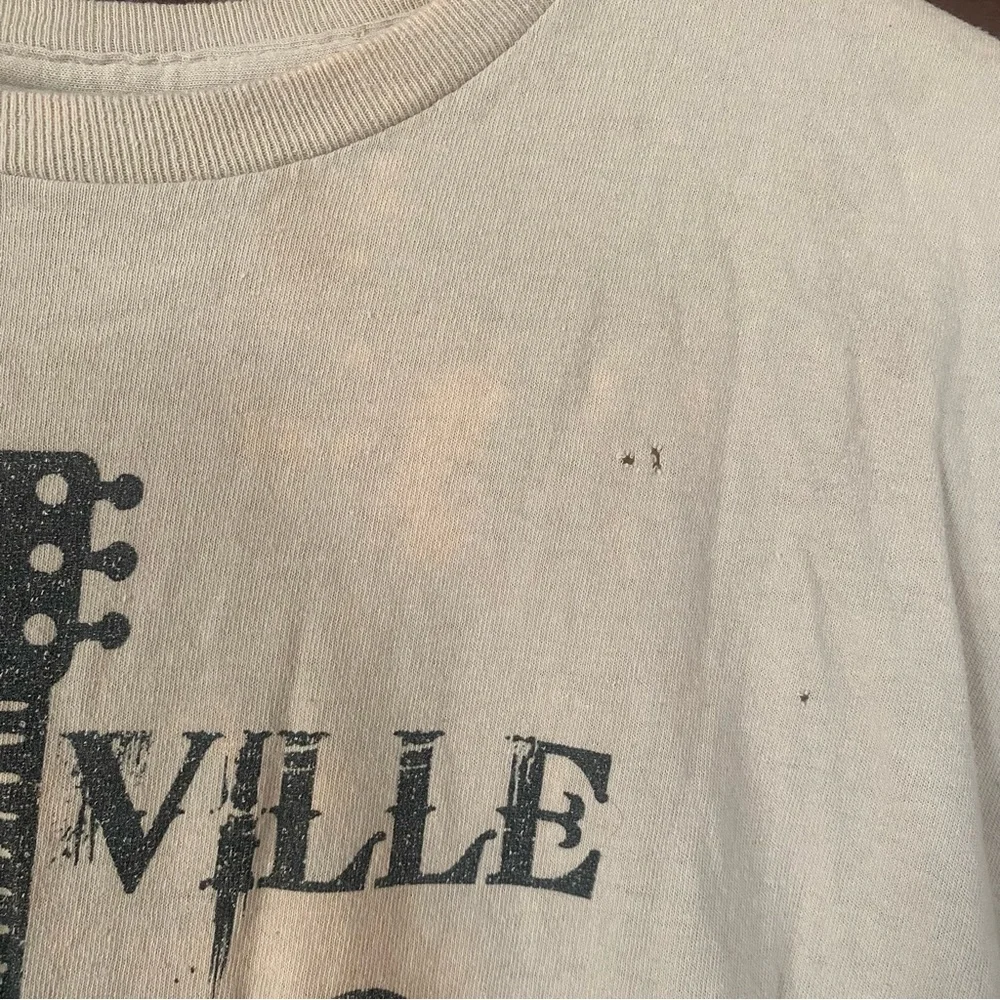 Nashville Graphic T-Shirt - Picture 3 of 7